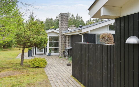 Seraphina - 2Km from the Sea: Building, House, Residential Area, Home, Shrub, Architecture, Roof, Cottage, Garden, Yard