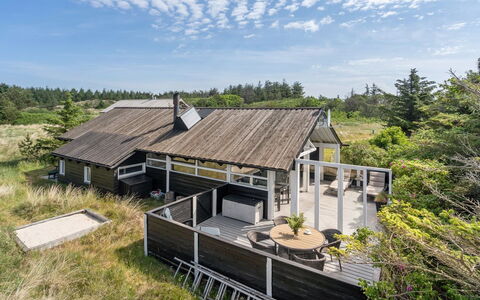Allida - 800M from the Sea: Residential Area, Roof, Suburb, Driveway, Estate, Chimney