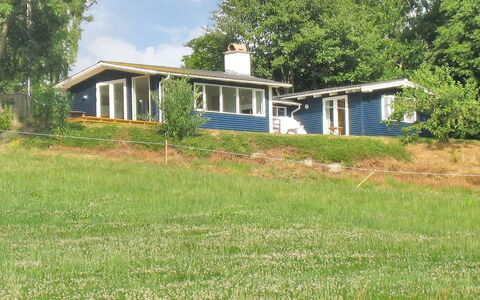Hoimar - 400M from the Sea: Roof, House, Home, Cottage, Door, Siding, Deck, Porch, Plank, Hardwood
