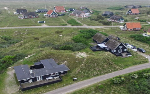 Jamie - 200M from the Sea: Ceiling, Flooring, Interior Design, Floor, Composite Material, Furniture, Resort, Hotel, Design, Daylighting