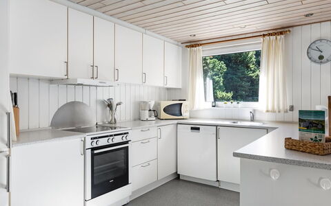 Maija - 1.4Km from the Sea: Kitchen, Countertop, Kitchen Appliance, Interior Design, Flooring, Ceiling, Major Appliance, Cabinetry, Home, Home Appliance