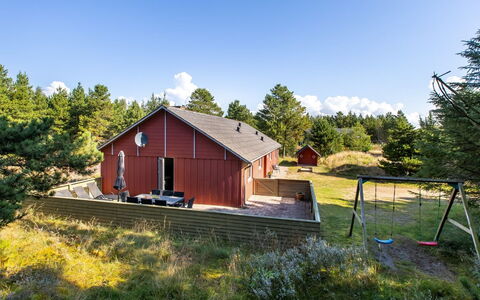 Maija - 1.4Km from the Sea: Cottage, Shed, Hut, Farmhouse, Prairie, Shack, Barn, Log Cabin, Garden Buildings