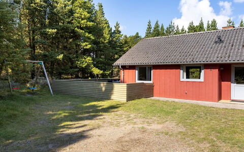 Maija - 1.4Km from the Sea: Cottage, Shed, Hut, Farmhouse, Prairie, Shack, Barn, Log Cabin, Garden Buildings
