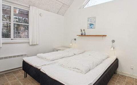 Jenna - 1.4Km from the Sea: Wood, Bedroom, Bed, Floor, Ceiling, Home, Flooring, Furniture, Interior Design, Bedding