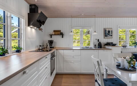 Soleil - 300M from the Sea: Wood, Flooring, Kitchen, Interior Design, Countertop, Home, Floor, Cabinetry, Wood Flooring, Furniture