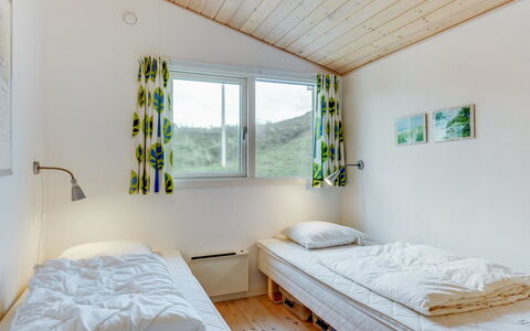Galena - 100M from the Sea: Home, Bed, Ceiling, Bedroom, Bedding, Bed Frame, Linens, Daylighting, Bed Sheet, Pillow