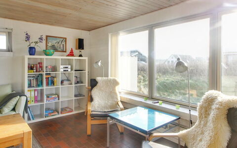Ågot - 75M from the Sea: Wood, Home, Porch, Deck, Hardwood, Roof, Wood Stain, Wood Flooring, Eco Hotel