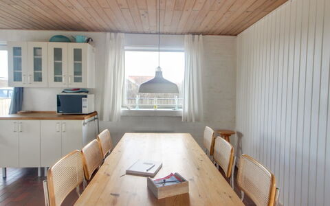 Ågot - 75M from the Sea: Wood, Home, Porch, Deck, Hardwood, Roof, Wood Stain, Wood Flooring, Eco Hotel