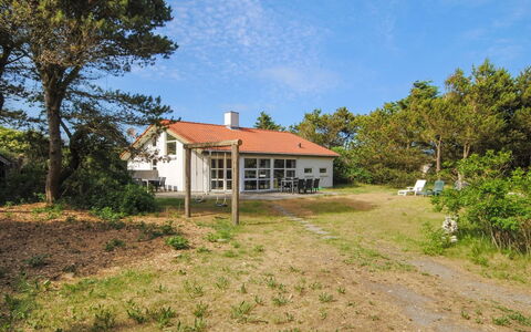 Konrad - 400M from the Sea: Roof, Plain, Land Lot, Rural Area, Home, Estate, Field, Cottage, Lawn, Suburb