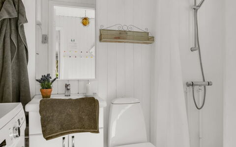 Eimi - 1.5Km from the Sea: Plumbing Fixture, Interior Design, Flooring, Floor, Bathroom, Plumbing, Room, Toilet, Tap, Sink