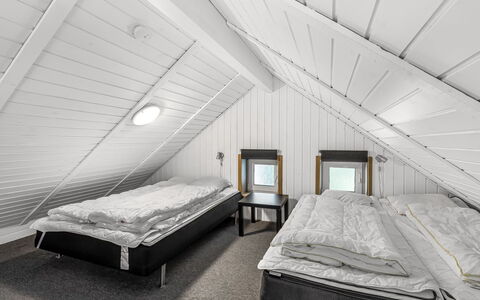 Sylvi - 1.7Km from the Sea: Wood, Bedroom, Ceiling, Floor, Interior Design, Home, Bed, Bedding, Bed Sheet, Bed Frame