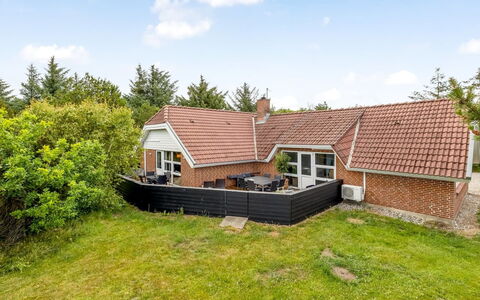 Sylvi - 1.7Km from the Sea: Roof, House, Home, Cottage, Cloud, Land Lot, Rural Area, Estate, Farmhouse, Garden
