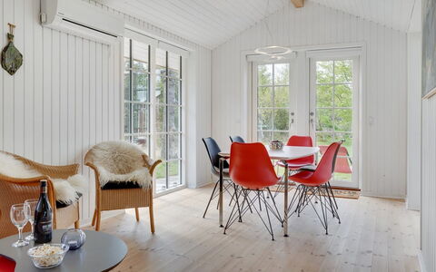 Ansberga - 1Km from the Sea: Flooring, Wood, Interior Design, Furniture, Wood Flooring, Floor, Home, Ceiling, Chair, Living Room