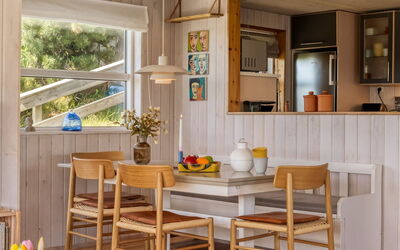 Athina - 200M from the Sea