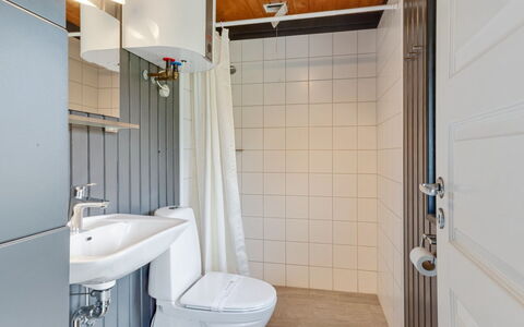 Maini - 600M from the Sea: Plumbing Fixture, Bathroom, Wall, Flooring, Bathroom Sink, Sink, Floor, Interior Design, Wood, Toilet Seat
