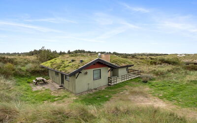 Maini - 600M from the Sea