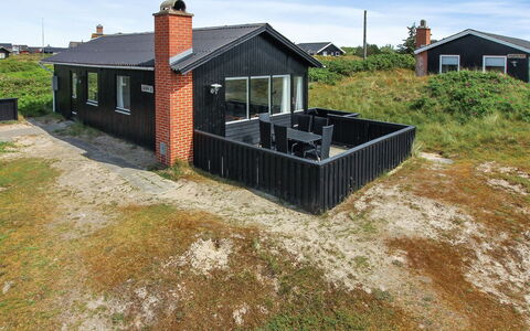 Terhi - 200M from the Sea: Plant Community, Sunlight, Herbaceous Plant, Garden, Plantation, Agriculture, Farm