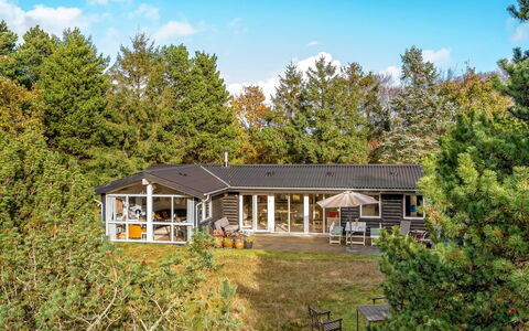Linnea - 1Km from the Sea: Shrub, House, Home, Cottage, Roof, Estate, Farmhouse, Garden, Garden Buildings, Landscaping