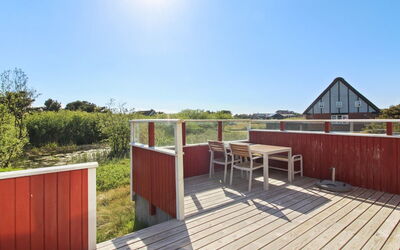 Piotr - 800M from the Sea