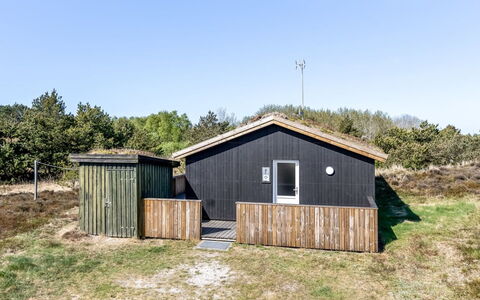 Sara - 2.5Km from the Sea: Grass, House, Roof, Home, Cottage, Shrub, Land Lot, Rural Area, Farmhouse, Groundcover