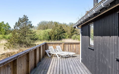 Sara - 2.5Km from the Sea: Grass, House, Roof, Home, Cottage, Shrub, Land Lot, Rural Area, Farmhouse, Groundcover