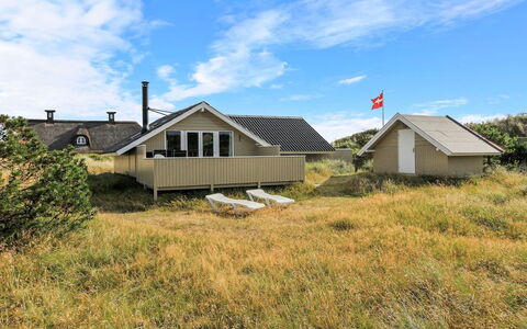 Halda - 300M from the Sea: Cottage, Shed, Hut, Farmhouse, Prairie, Shack, Barn, Log Cabin, Garden Buildings