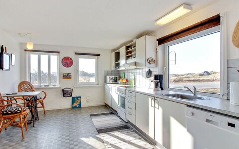 Arli - 800M from the Sea: Cottage, Shed, Hut, Farmhouse, Prairie, Shack, Barn, Log Cabin, Garden Buildings