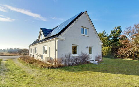 Arli - 800M from the Sea: Cottage, Shed, Hut, Farmhouse, Prairie, Shack, Barn, Log Cabin, Garden Buildings