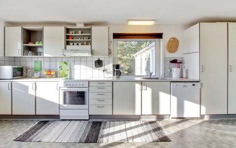 Arli - 800M from the Sea: Cottage, Shed, Hut, Farmhouse, Prairie, Shack, Barn, Log Cabin, Garden Buildings