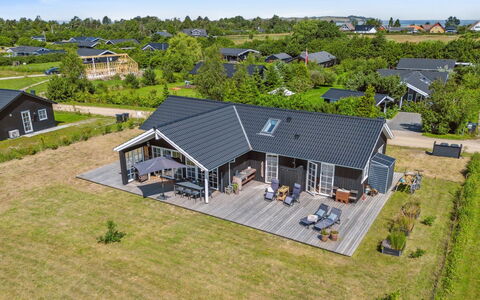 Annerose - 550M from the Sea: Home, Roof, House, Cottage, Estate, Door, Porch, Siding, Farmhouse, Shade