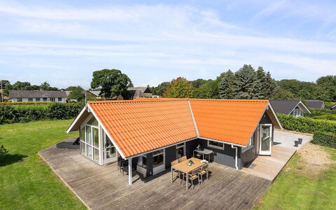 Aarne - 300M from the Sea: Cottage, Home, House, Roof, Porch, Estate, Siding, Garden Buildings, Farmhouse, Yard