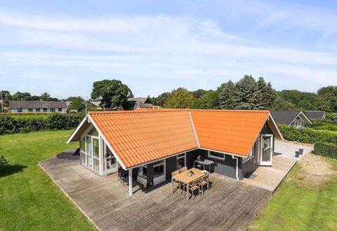 Aarne - 300M from the Sea: Grass, House, Roof, Cottage, Home, Shrub, Farmhouse, Land Lot, Rural Area