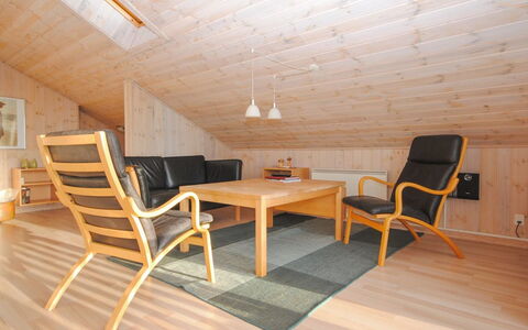 Laurentia - 800M from the Sea: Cottage, Shed, Hut, Farmhouse, Prairie, Shack, Barn, Log Cabin, Garden Buildings