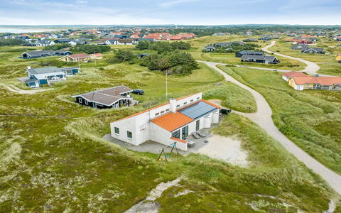 Teijo - 400M from the Sea: Roof, Plain, Land Lot, Rural Area, Home, Estate, Field, Cottage, Lawn, Suburb
