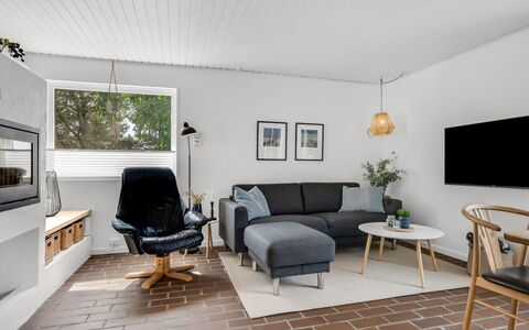 Barba - 2Km from the Sea: Furniture, Interior Design, Couch, Wall, Flooring, Living Room, Wood, Ceiling, Floor, Lighting