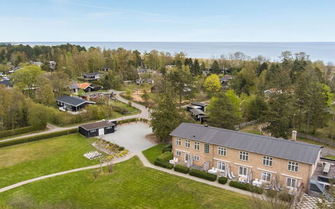 Samson - 100M from the Sea: House, Roof, Home, Cottage, Shed, Garden Buildings, Siding, Yard, Log Cabin, Hut