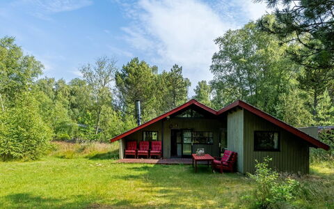 Elfrieda - 1.6Km from the Sea: Swimming Pool, Outdoor Furniture, Furniture, Resort, Flagstone, Eco Hotel, Shade, Chair, Leisure, Estate