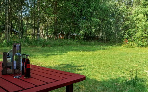 Elfrieda - 1.6Km from the Sea: Swimming Pool, Outdoor Furniture, Furniture, Resort, Flagstone, Eco Hotel, Shade, Chair, Leisure, Estate