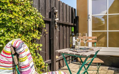 Fria - 500M from the Sea