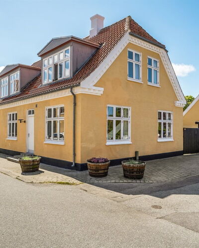 Fria - 500M from the Sea