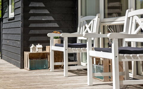 Elena - 800M to the Fjord: Building, House, Window, Home, Roof, Residential Area, Shrub, Cottage, Land Lot