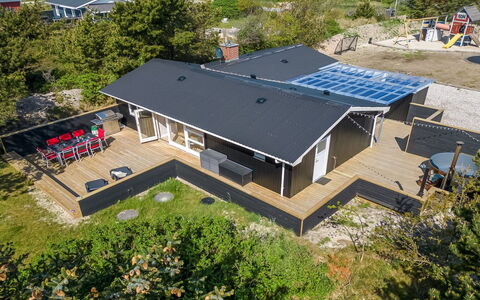 Finne - 800M from the Sea: Roof, House, Residential Area, Home, Estate, Cottage, Design