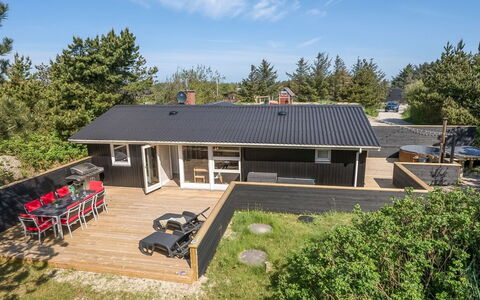 Finne - 800M from the Sea: Roof, House, Residential Area, Home, Estate, Cottage, Design