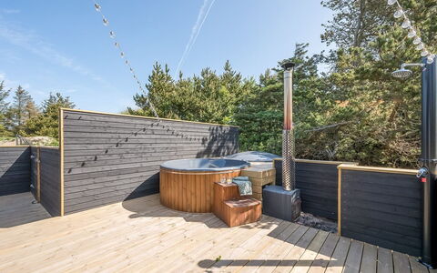 Finne - 800M from the Sea: Roof, House, Residential Area, Home, Estate, Cottage, Design