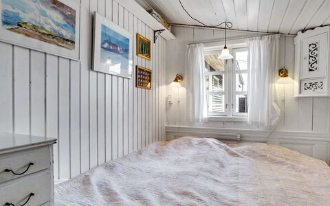 Katri - 500M from the Sea: Bedroom, Wood, Interior Design, Bed, Flooring, Floor, Ceiling, Bedding, Furniture, Bed Sheet