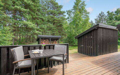 Mine - 300M from the Sea: Wood, Home, Porch, Deck, Hardwood, Roof, Wood Stain, Wood Flooring, Eco Hotel