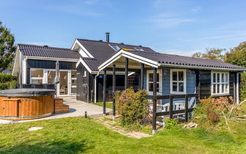 Gudmundine - 350M to the Fjord: House, Home, Roof, Residential Area, Cottage, Estate, Farmhouse, Lawn, Landscaping, Siding