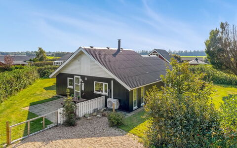 Gudmundine - 350M to the Fjord: House, Home, Roof, Residential Area, Cottage, Estate, Farmhouse, Lawn, Landscaping, Siding