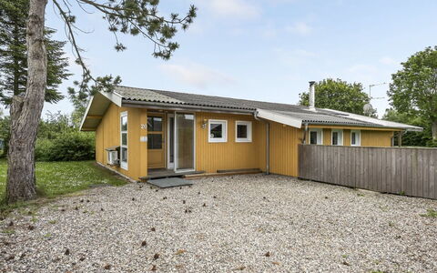 Virpi - 400M from the Sea: Building, Roof, House, Home, Architecture, Cottage, Residential Area, Land Lot, Siding, Door