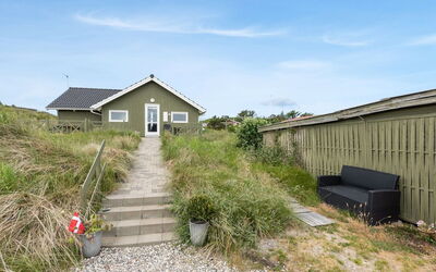 Finnja - 400M from the Sea